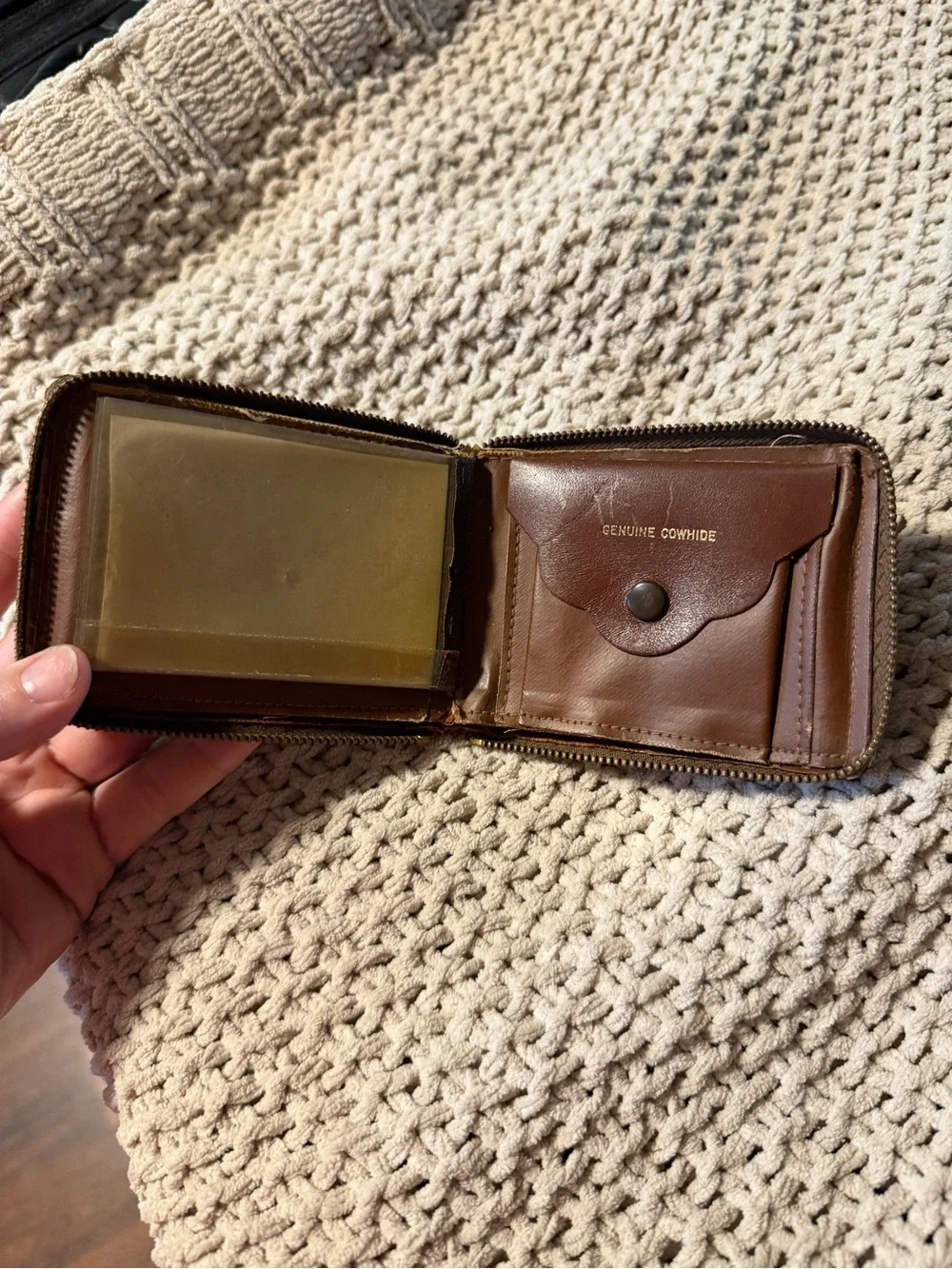 Vintage Leather Bifold Wallet with Horse & Horseshoe Embossing